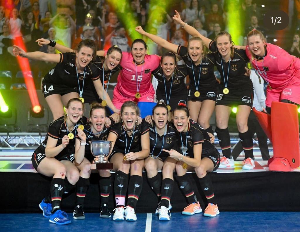 3 DHC-Damen - Europameister Halle 2022 - duesseldorferhc.de