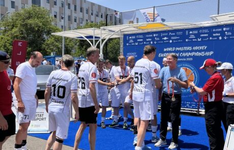 EM-Bronze für DHC-Spieler Steffen Bunzel mit der deutschen M50 Bildquelle: privat