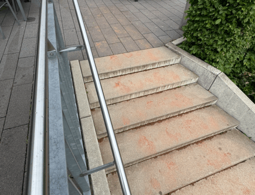 Sandplatz-Schuhe auf der DHC-Anlage