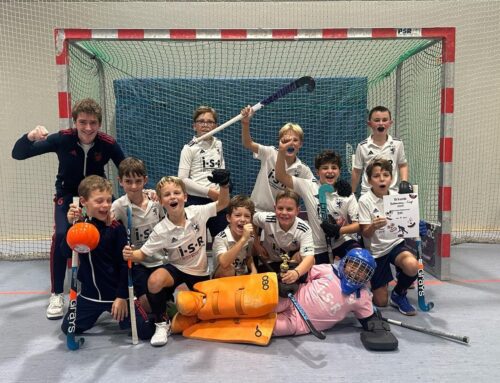 MU10 des DHC gewinnt Halloween Cup in Mönchengladbach
